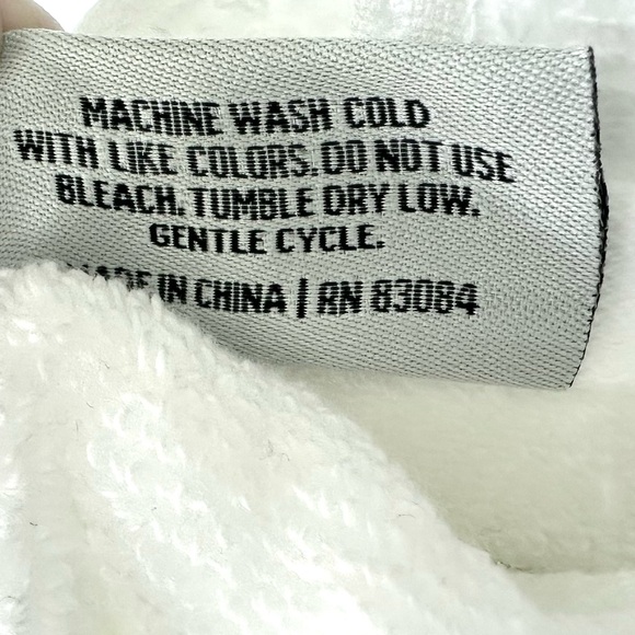 Common Thread 2 Pc Hand Towels Set 100% Zero Twist Cotton White W/ Gray So SOFT - Picture 7 of 7